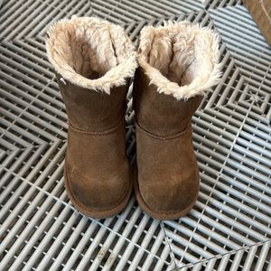 Girls Uggs